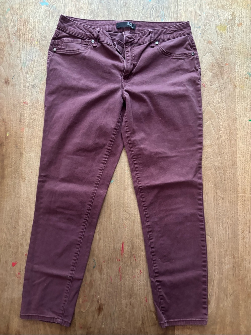 1822 Denim Women's Skinny Jeans in Plum